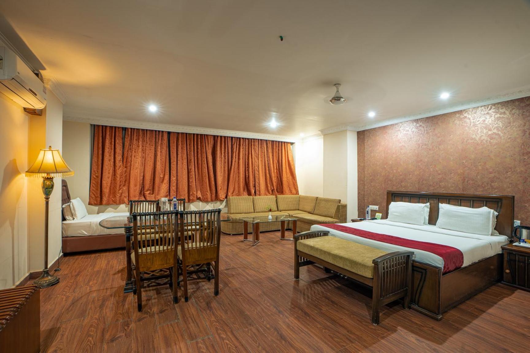 The Presidency Hotel Bhubaneswar Ngoại thất bức ảnh