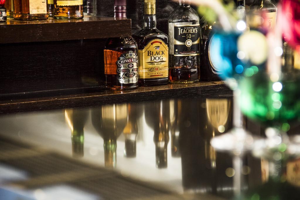 The Presidency Hotel Bhubaneswar Ngoại thất bức ảnh