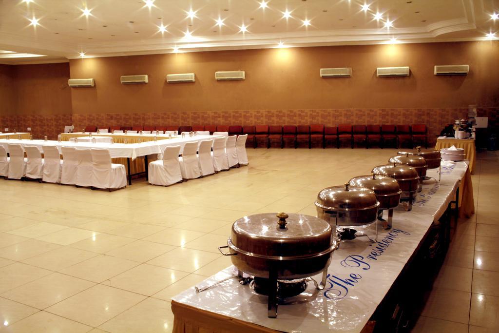 The Presidency Hotel Bhubaneswar Ngoại thất bức ảnh