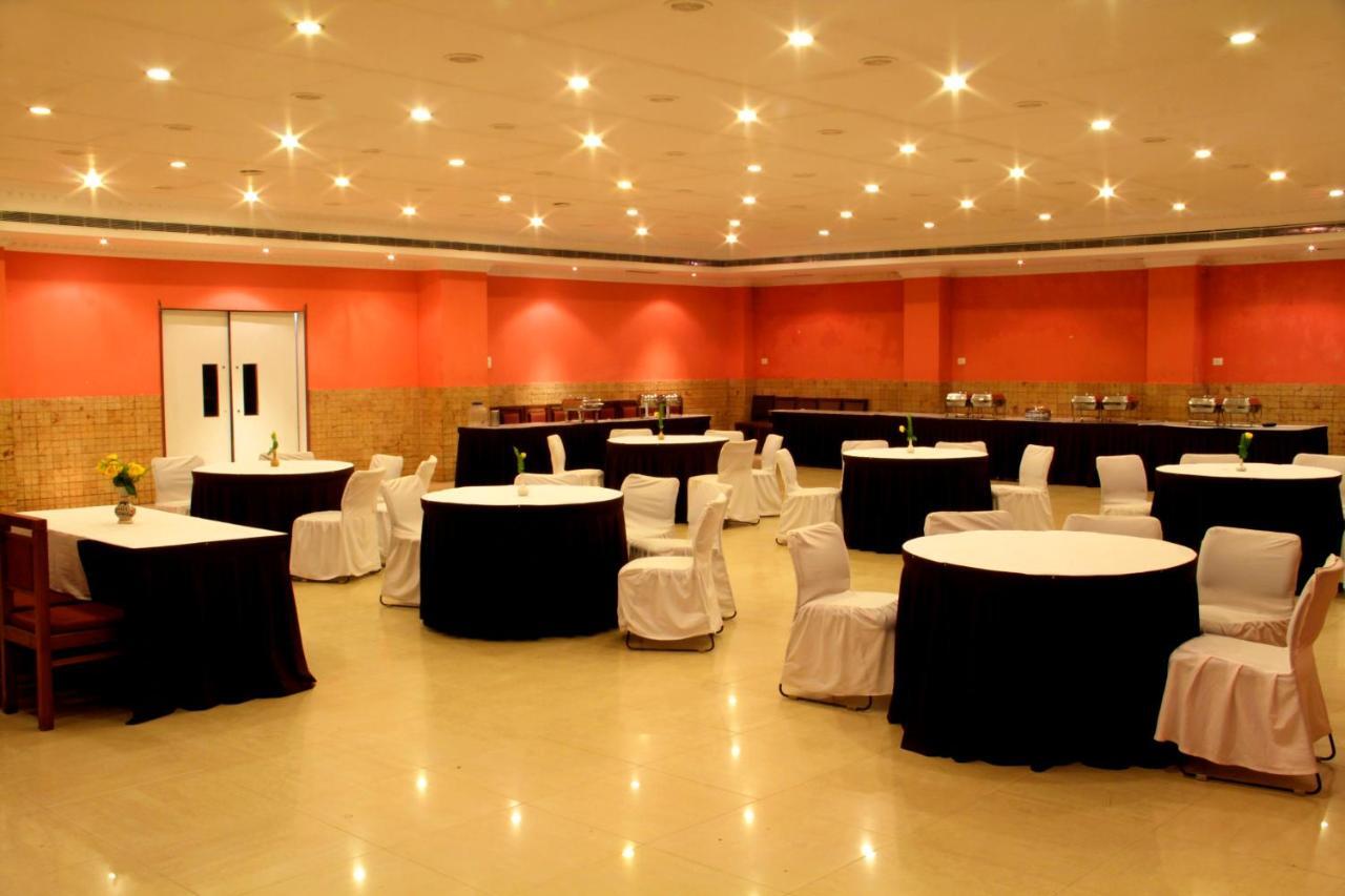 The Presidency Hotel Bhubaneswar Ngoại thất bức ảnh
